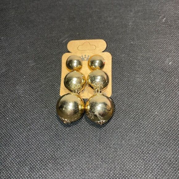 Hanging earrings - Picture 1 of 4